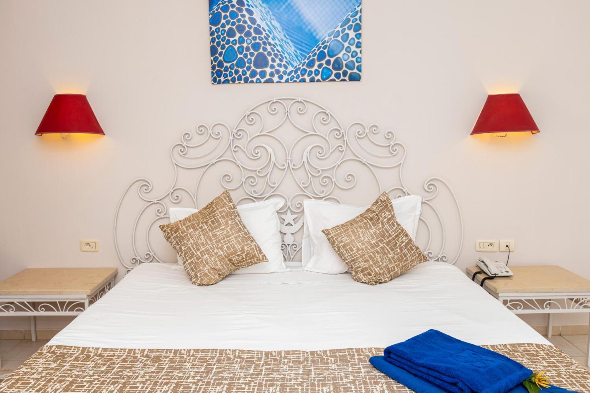 Le Petit Palais Djerba & Spa Houmt El Souk Exterior foto